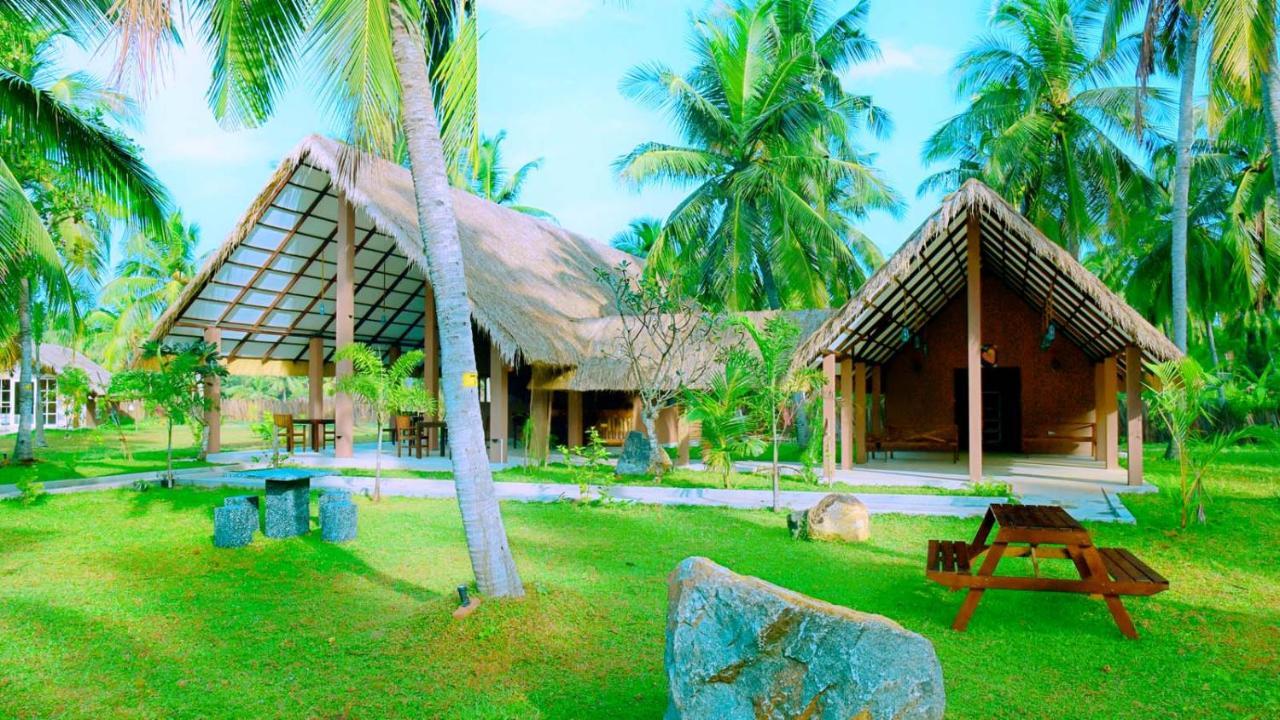 Coco Village Hotel Chilaw Bangadeniya Ngoại thất bức ảnh